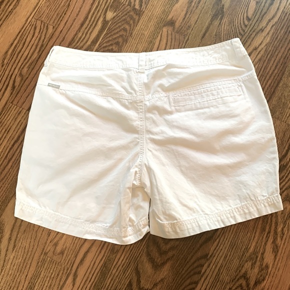Columbia sz 10 white cotton shorts - Picture 2 of 5